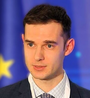 Павел Шуст